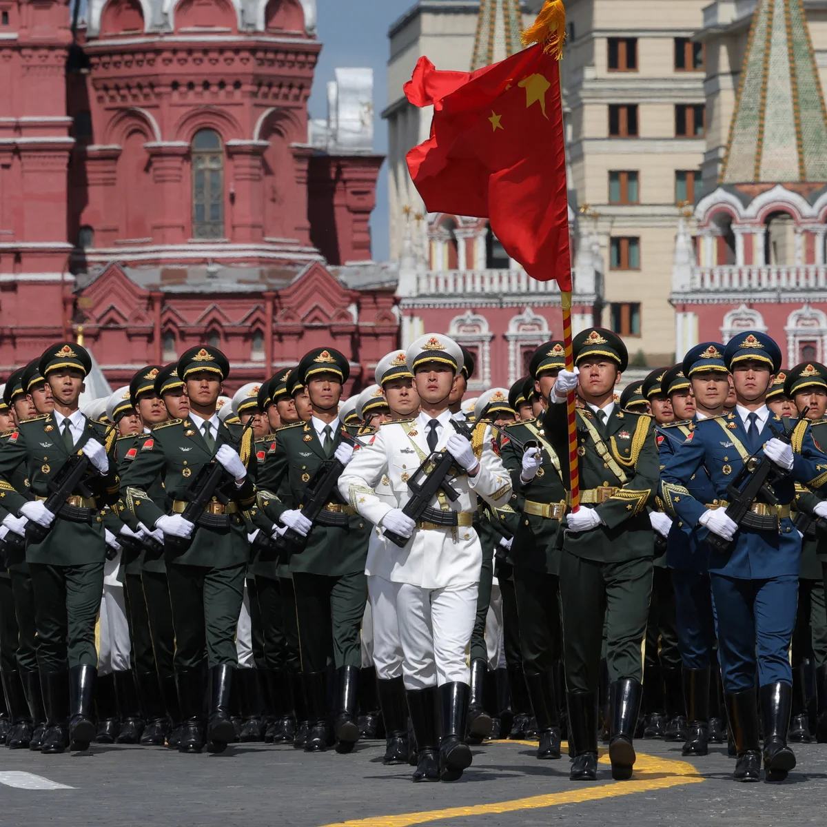 Chinese PLA Guard of Honor marching in the 2025 Moscow Victory Day Parade